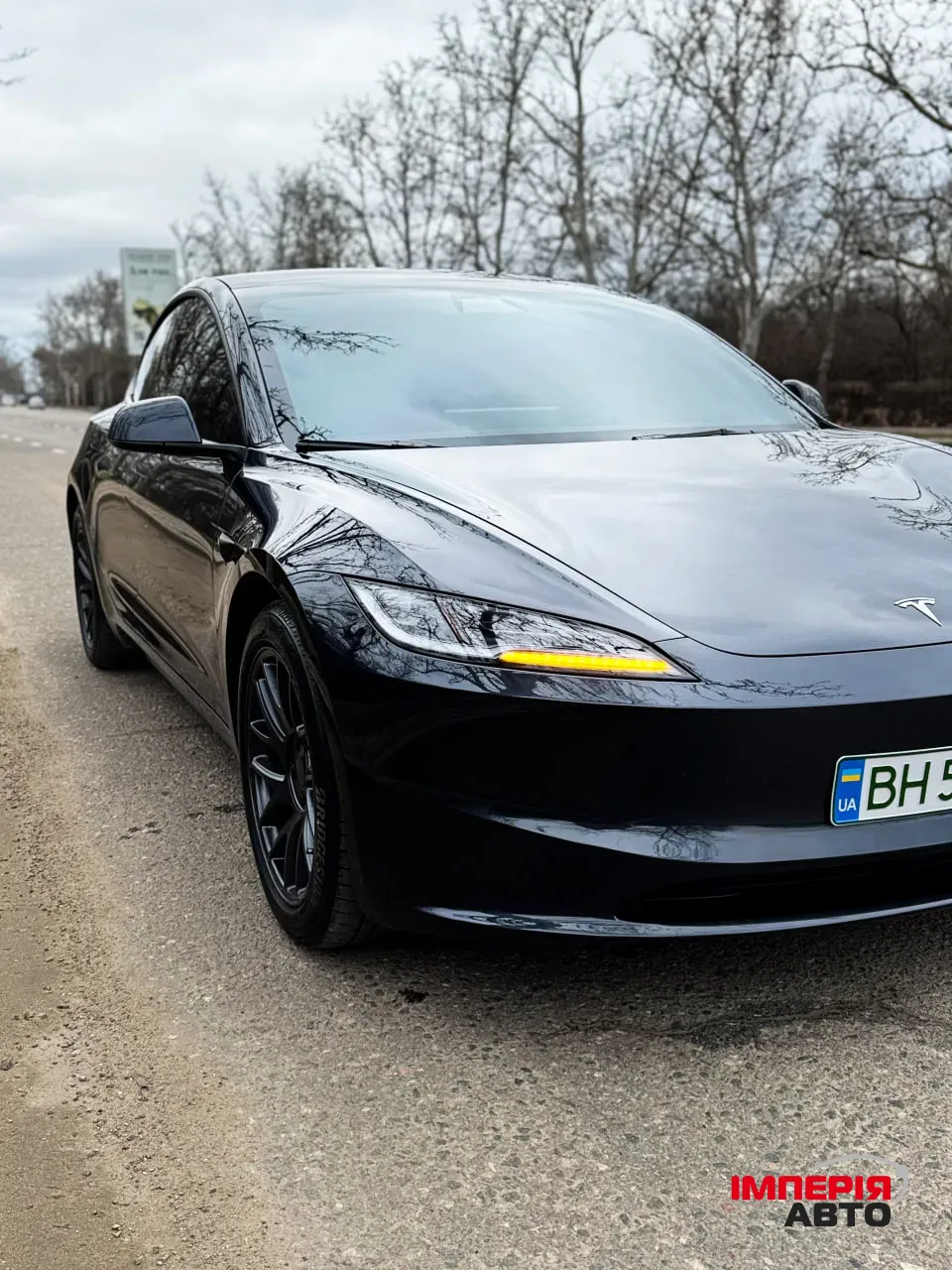 Tesla Model 3 - фото 3