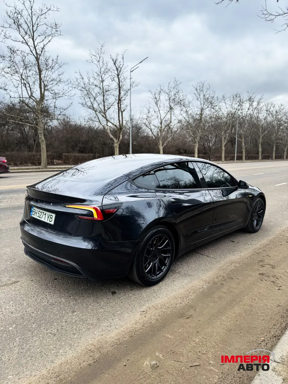 Tesla Model 3 - фото 5