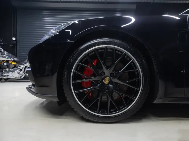 Porsche Panamera - фото 5