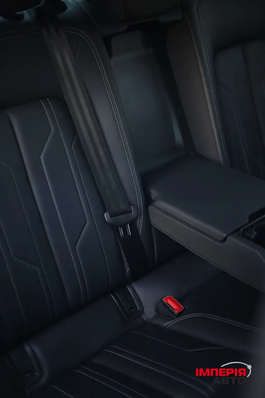 Audi A6 - фото 11