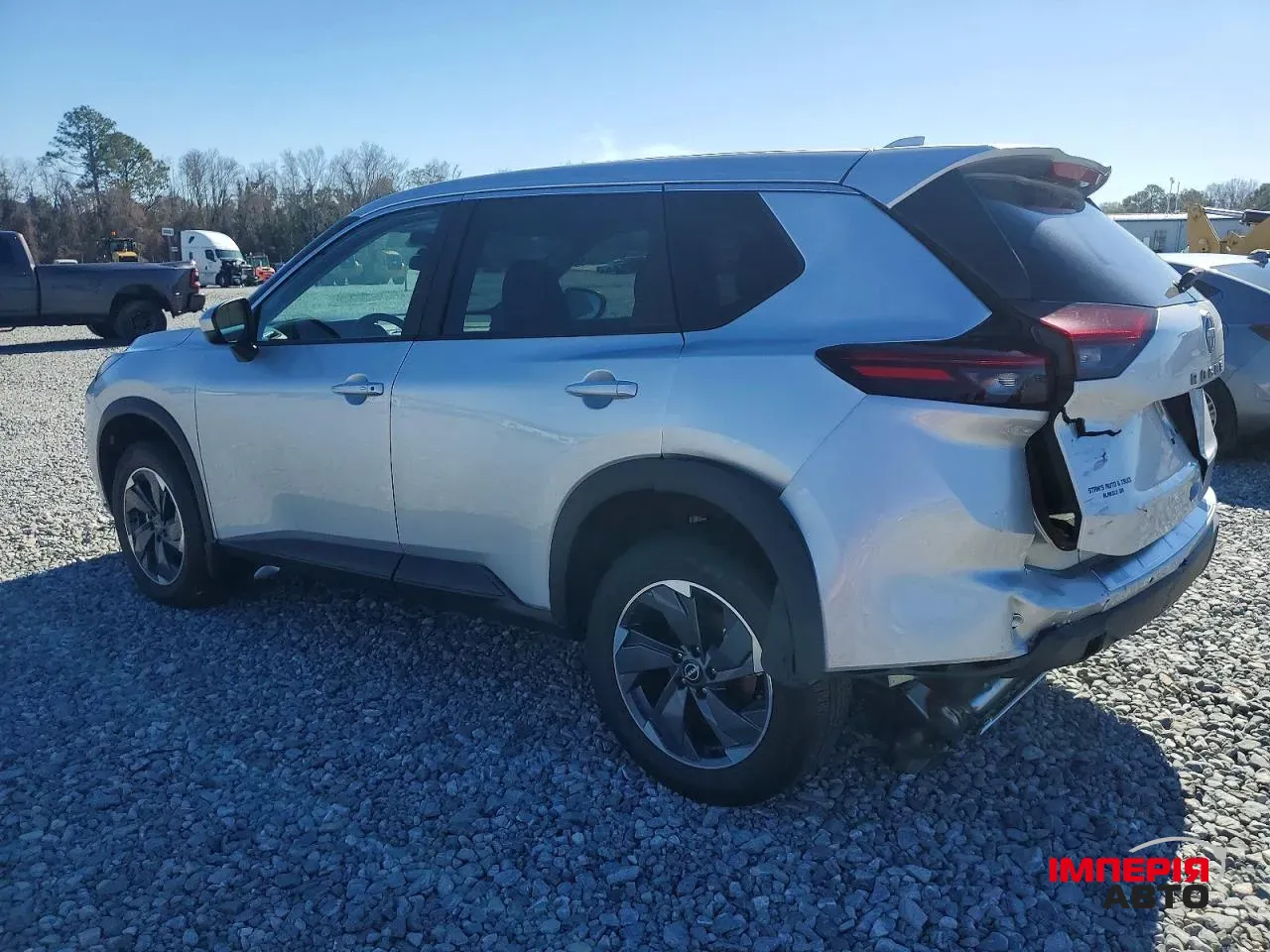 Nissan Rogue - фото 4