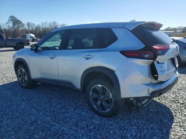 Nissan Rogue - фото 4