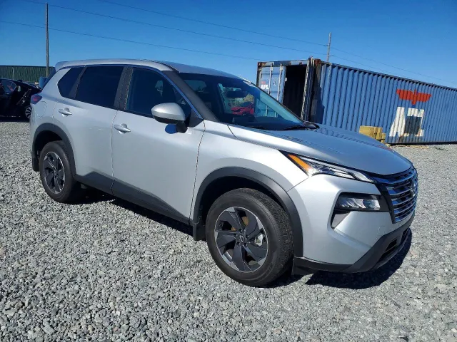 Nissan Rogue - фото 1
