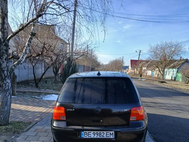 Volkswagen Golf - фото 3