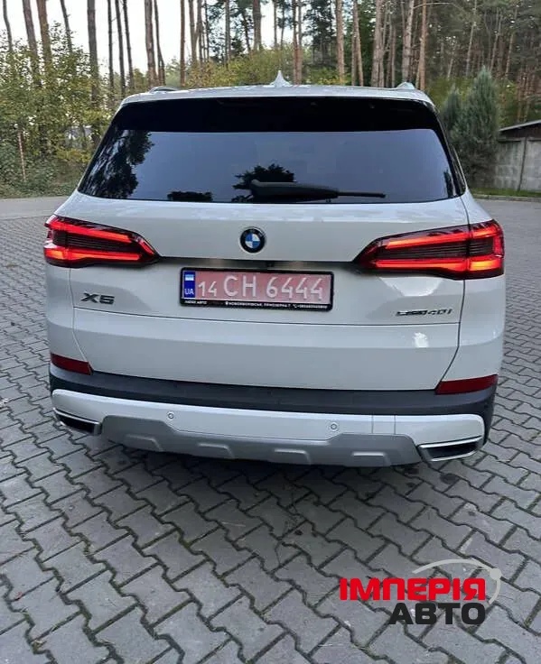 BMW X5 - фото 6