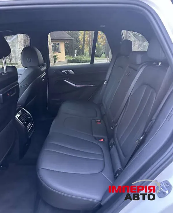 BMW X5 - фото 9