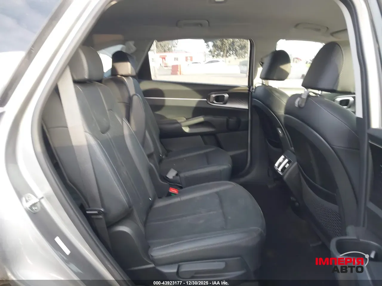 Kia Sorento - фото 9