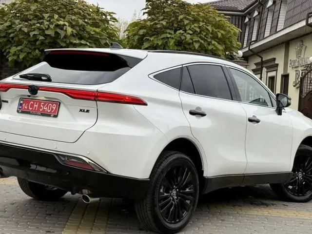 Toyota Venza - фото 3