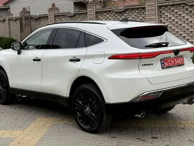 Toyota Venza - фото 2