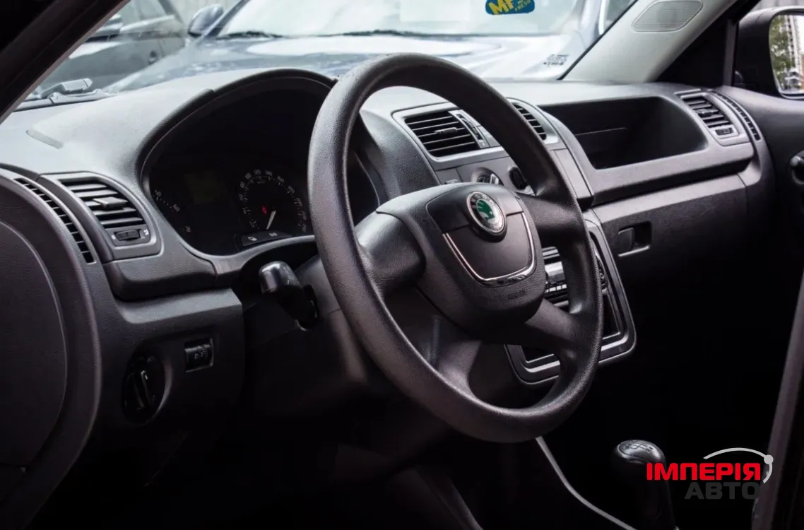 Skoda Fabia - фото 6