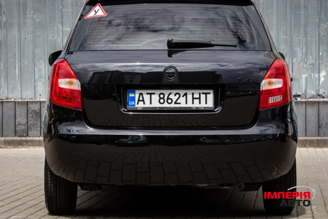 Skoda Fabia - фото 3
