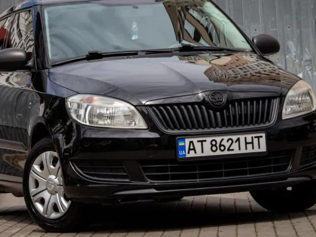 Skoda Fabia - фото 2