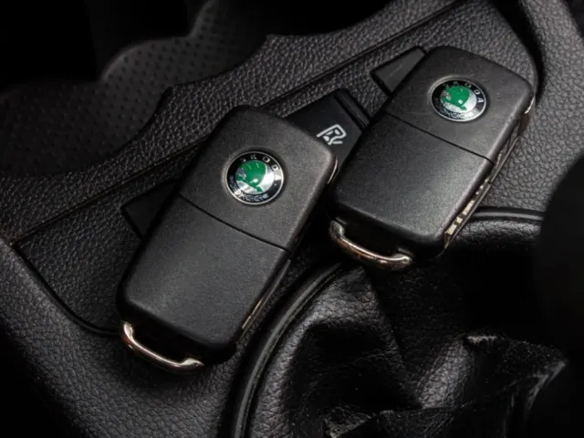 Skoda Fabia - фото 5