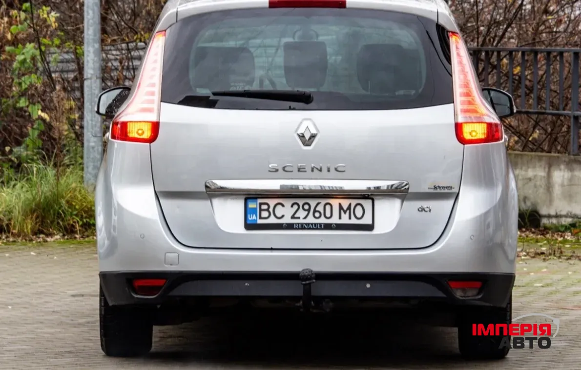 Renault Scenic - фото 5