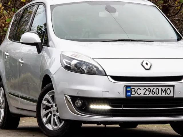 Renault Scenic - фото 4