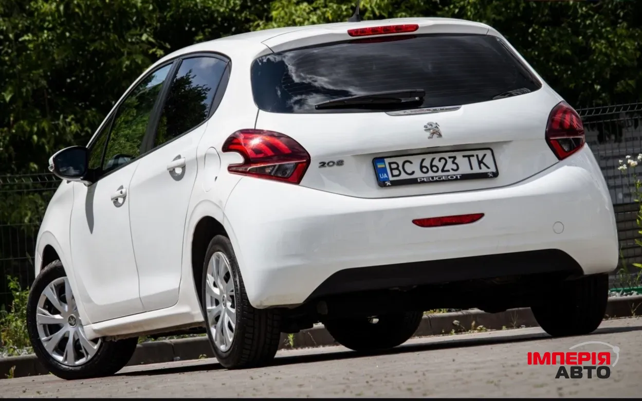 Peugeot 208 - фото 4