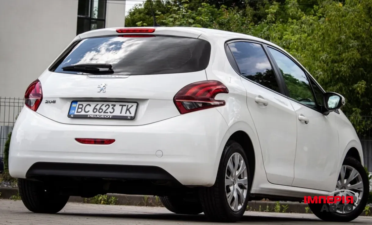 Peugeot 208 - фото 5