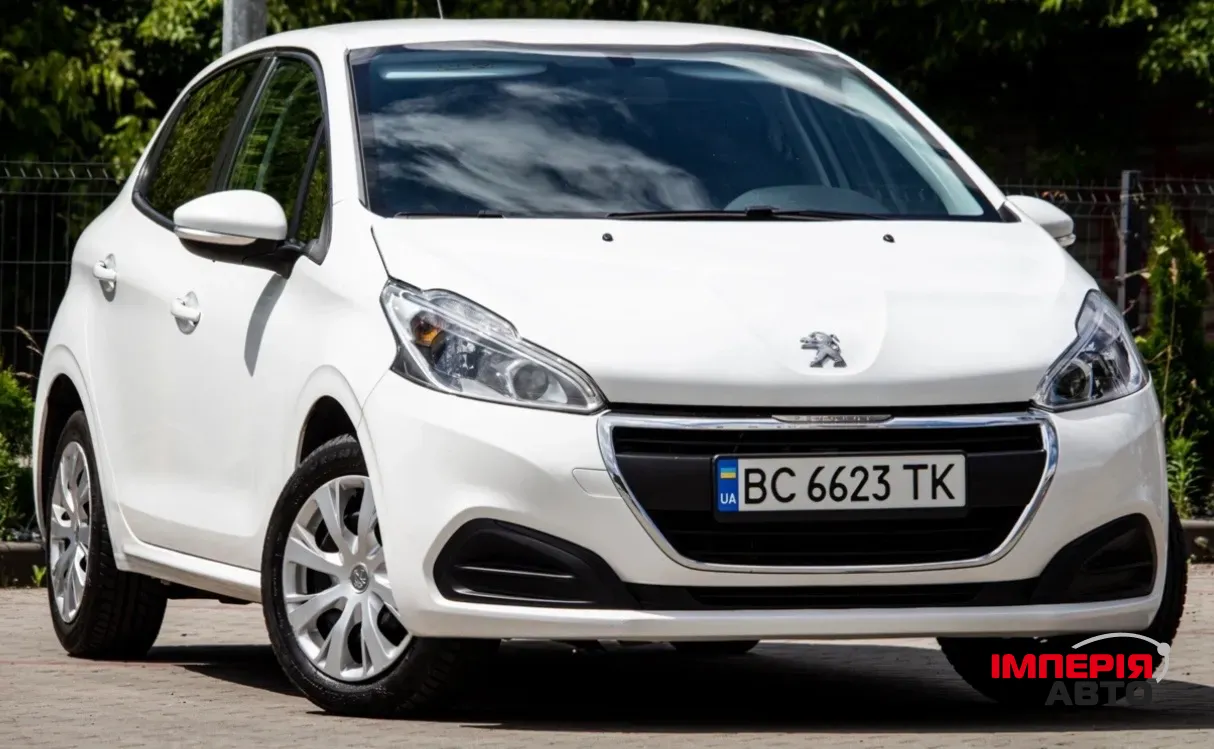 Peugeot 208 - фото 2