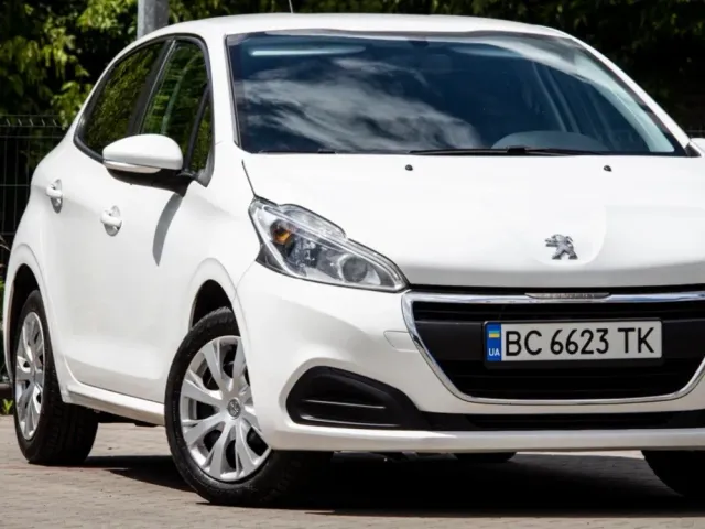 Peugeot 208 - фото 2