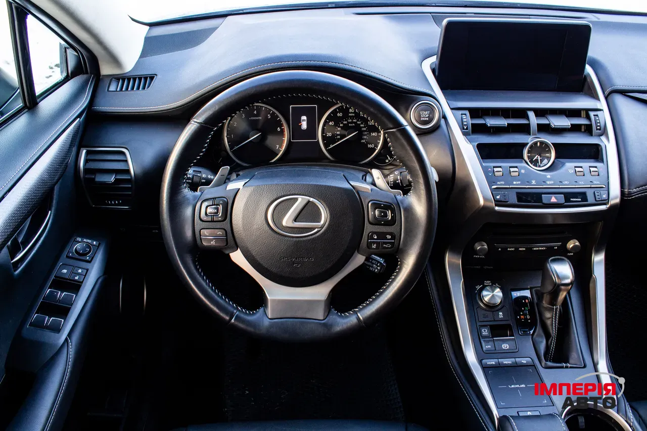 Lexus NX - фото 5