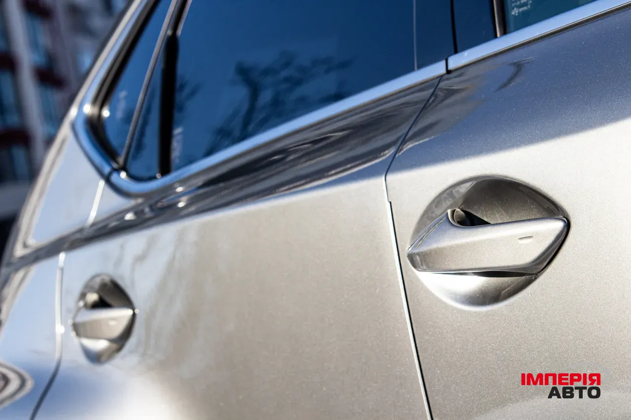 Lexus NX - фото 26