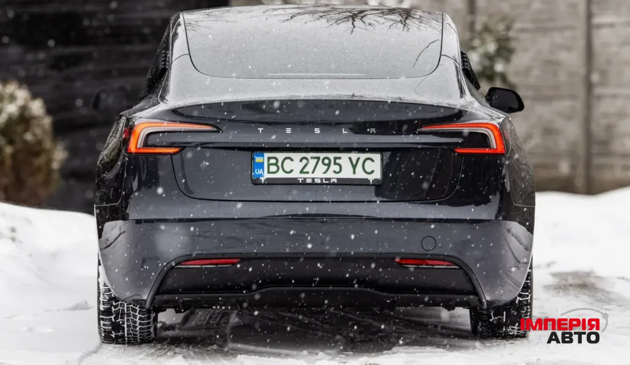 Tesla Model 3 - фото 6