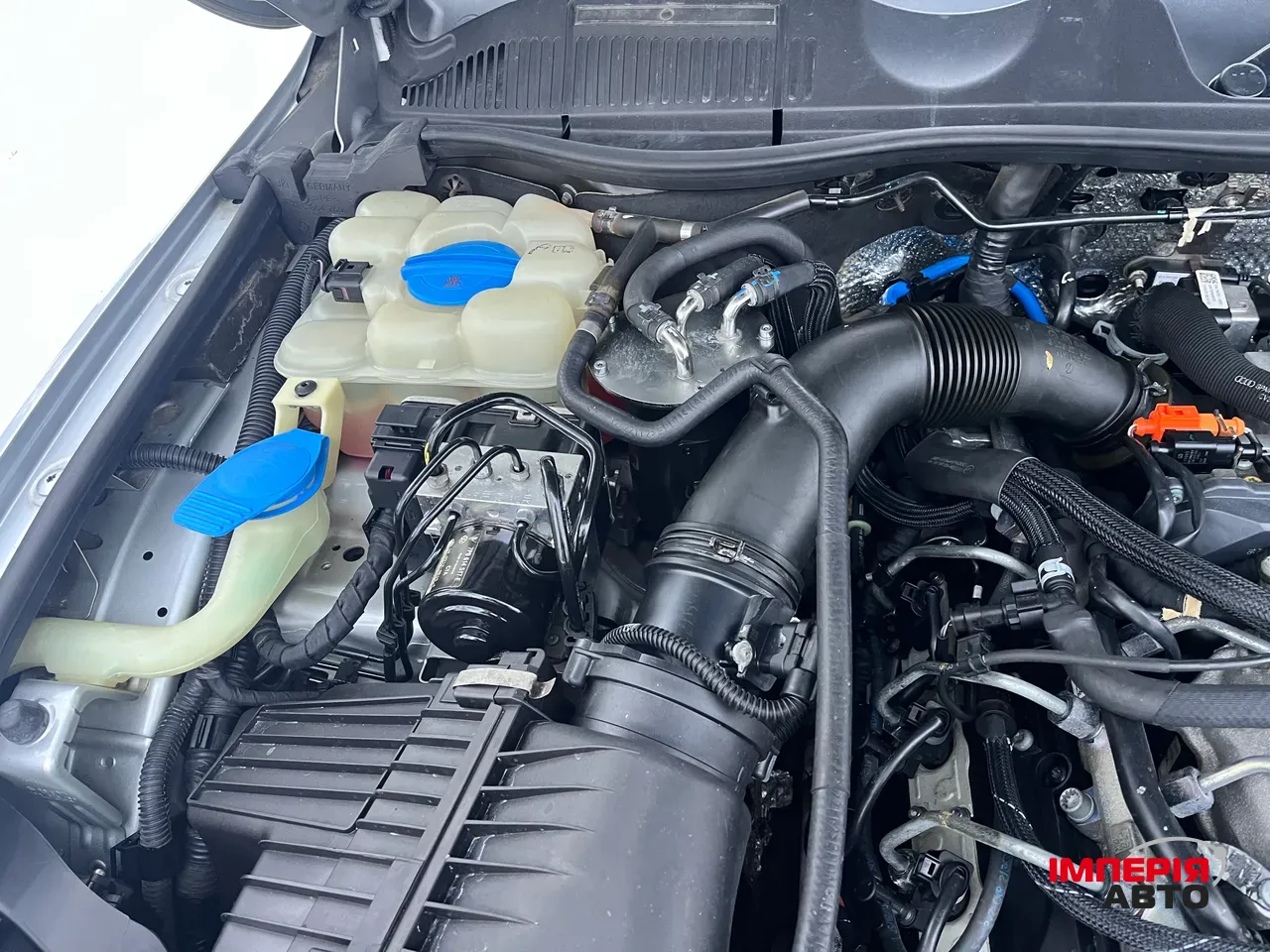 Volkswagen Touareg - фото 56