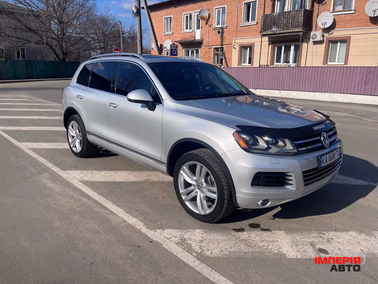 Volkswagen Touareg - фото 16