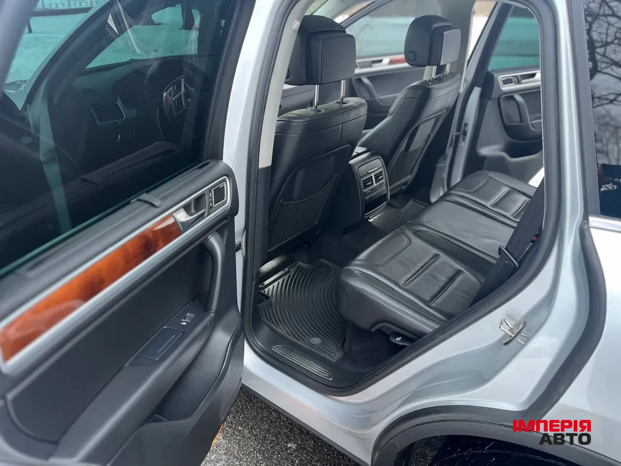 Volkswagen Touareg - фото 34