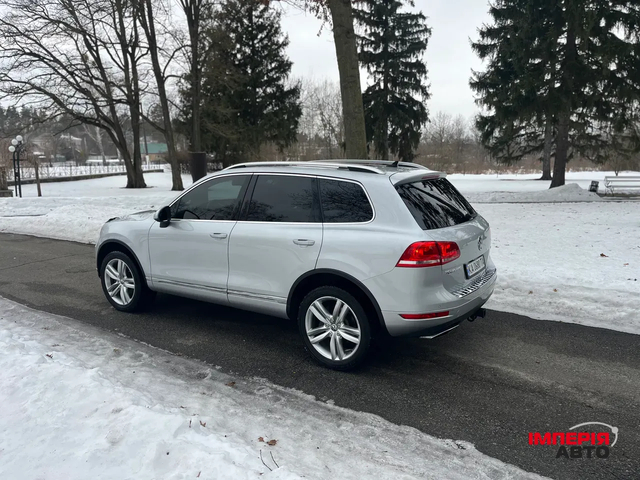 Volkswagen Touareg - фото 10