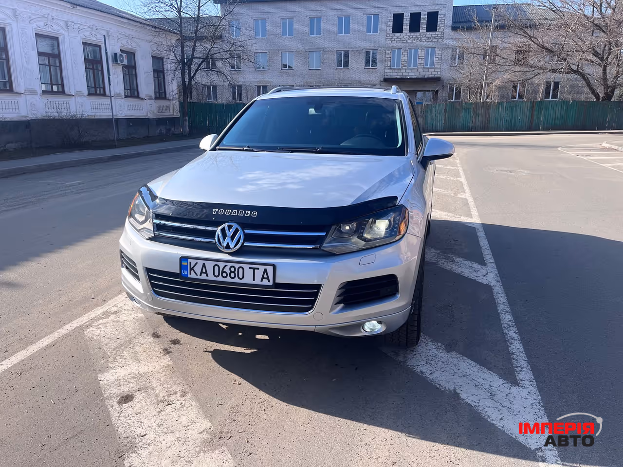 Volkswagen Touareg - фото 1