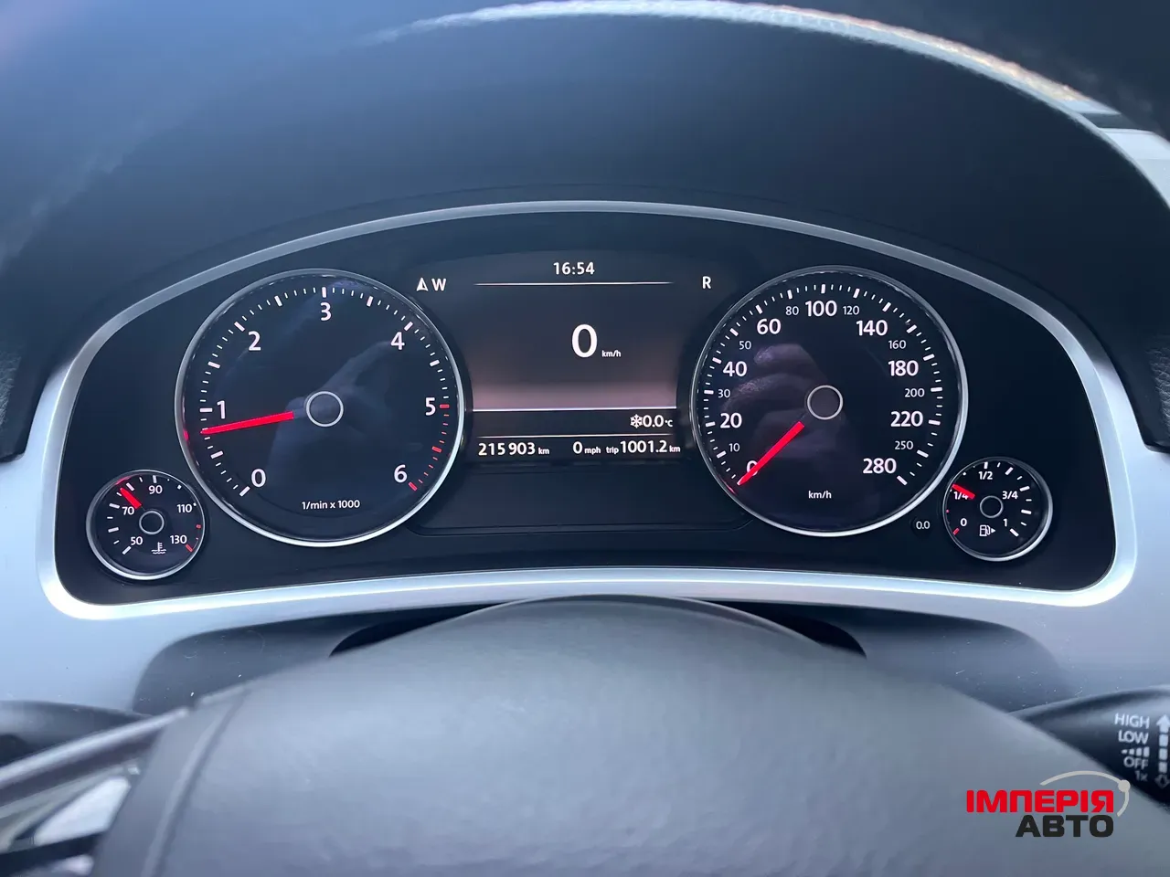 Volkswagen Touareg - фото 62