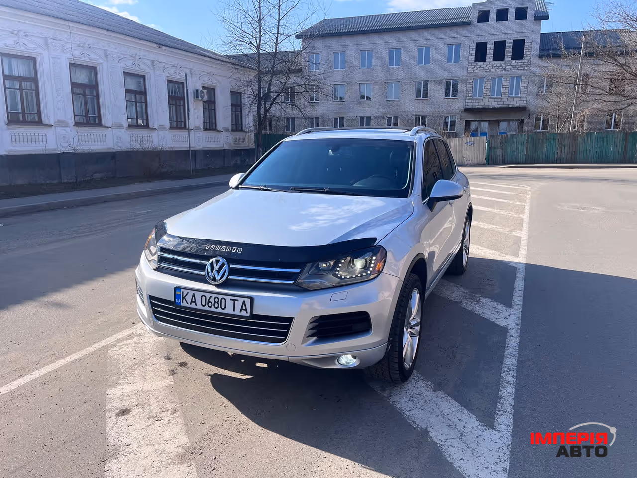 Volkswagen Touareg - фото 2