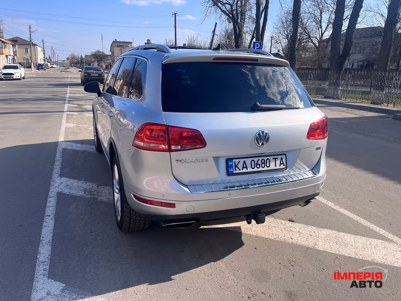 Volkswagen Touareg - фото 7