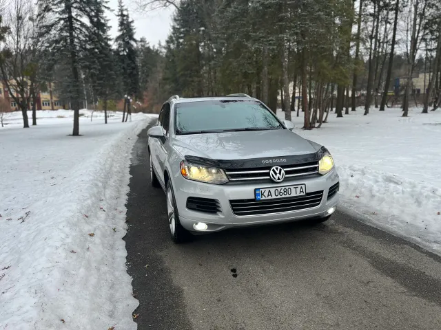 Volkswagen Touareg - фото 5