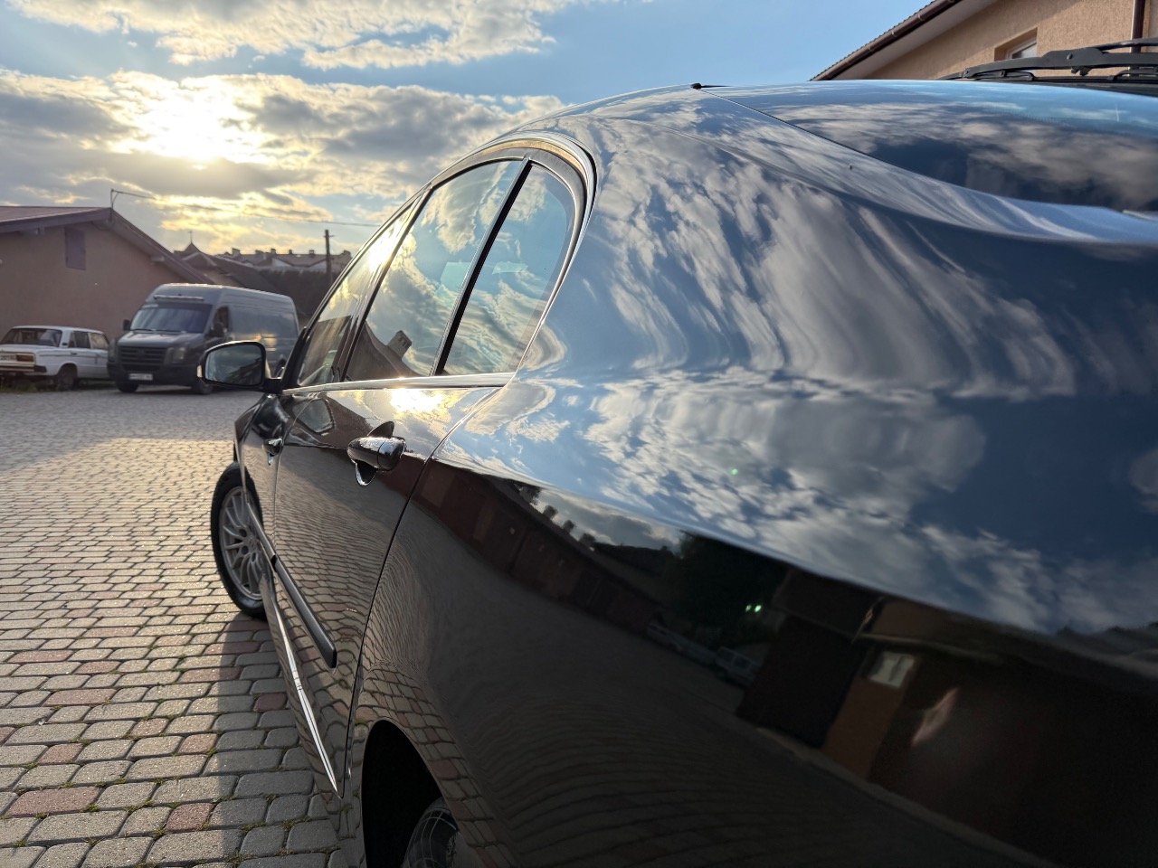 Renault Laguna - фото 9