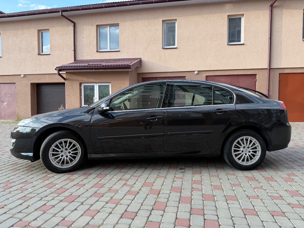 Renault Laguna - фото 6