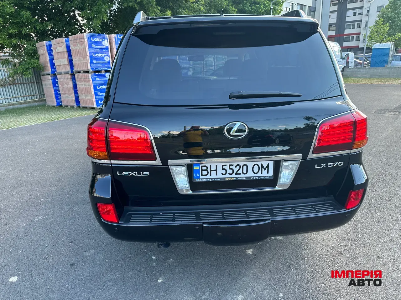 Lexus LX - фото 5