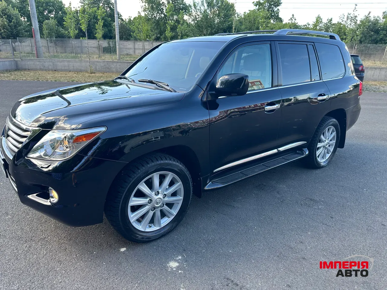 Lexus LX - фото 4