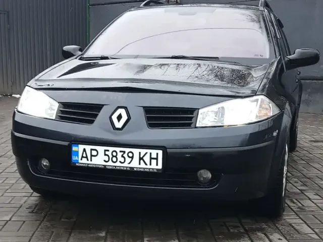 Renault Megane - фото 2