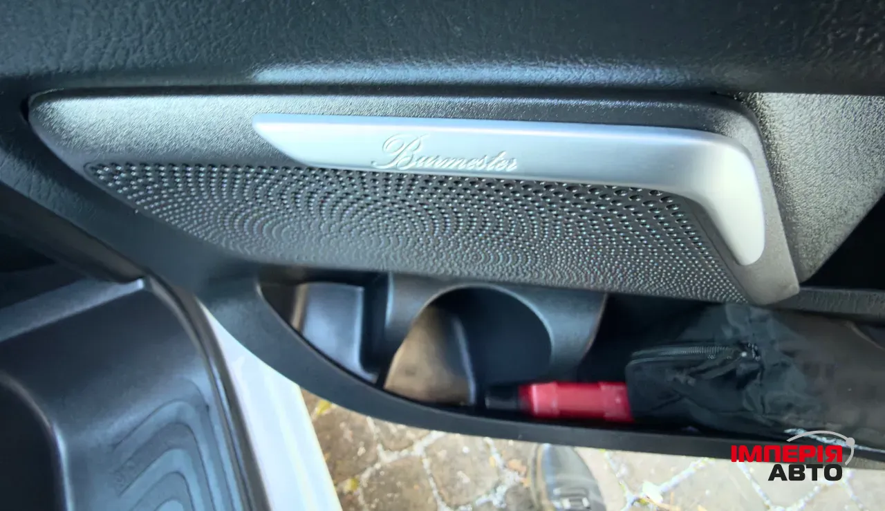 Mercedes-Benz V-Класс - фото 51