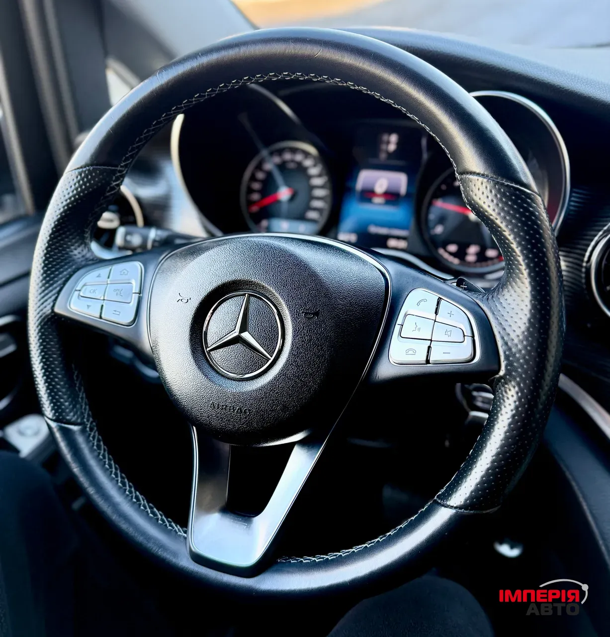 Mercedes-Benz V-Класс - фото 31