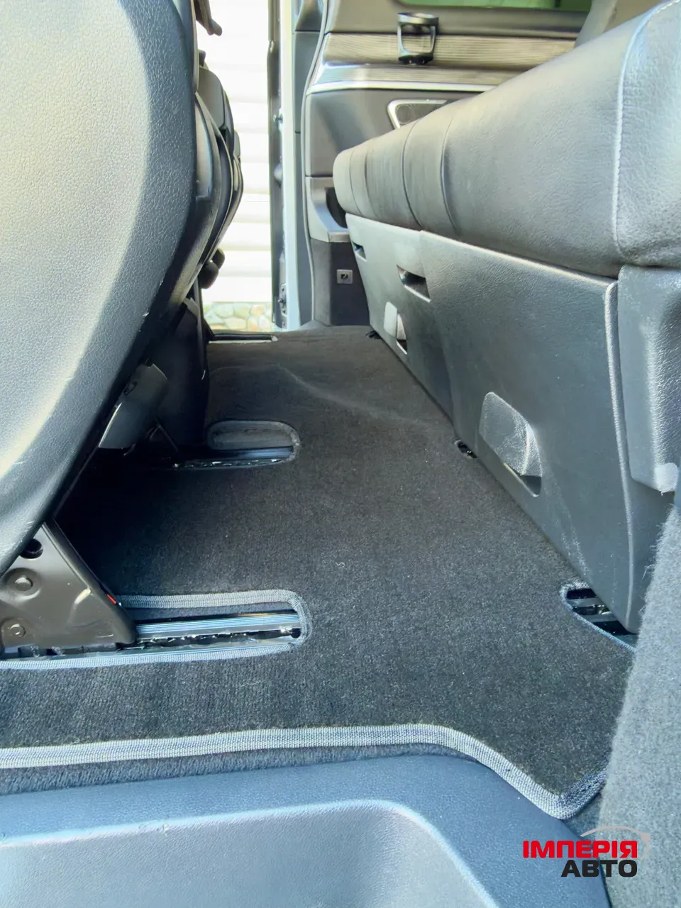 Mercedes-Benz V-Класс - фото 46