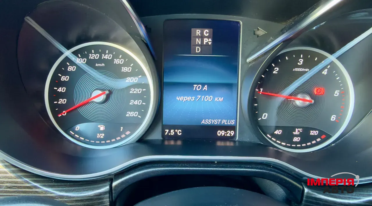 Mercedes-Benz V-Класс - фото 28