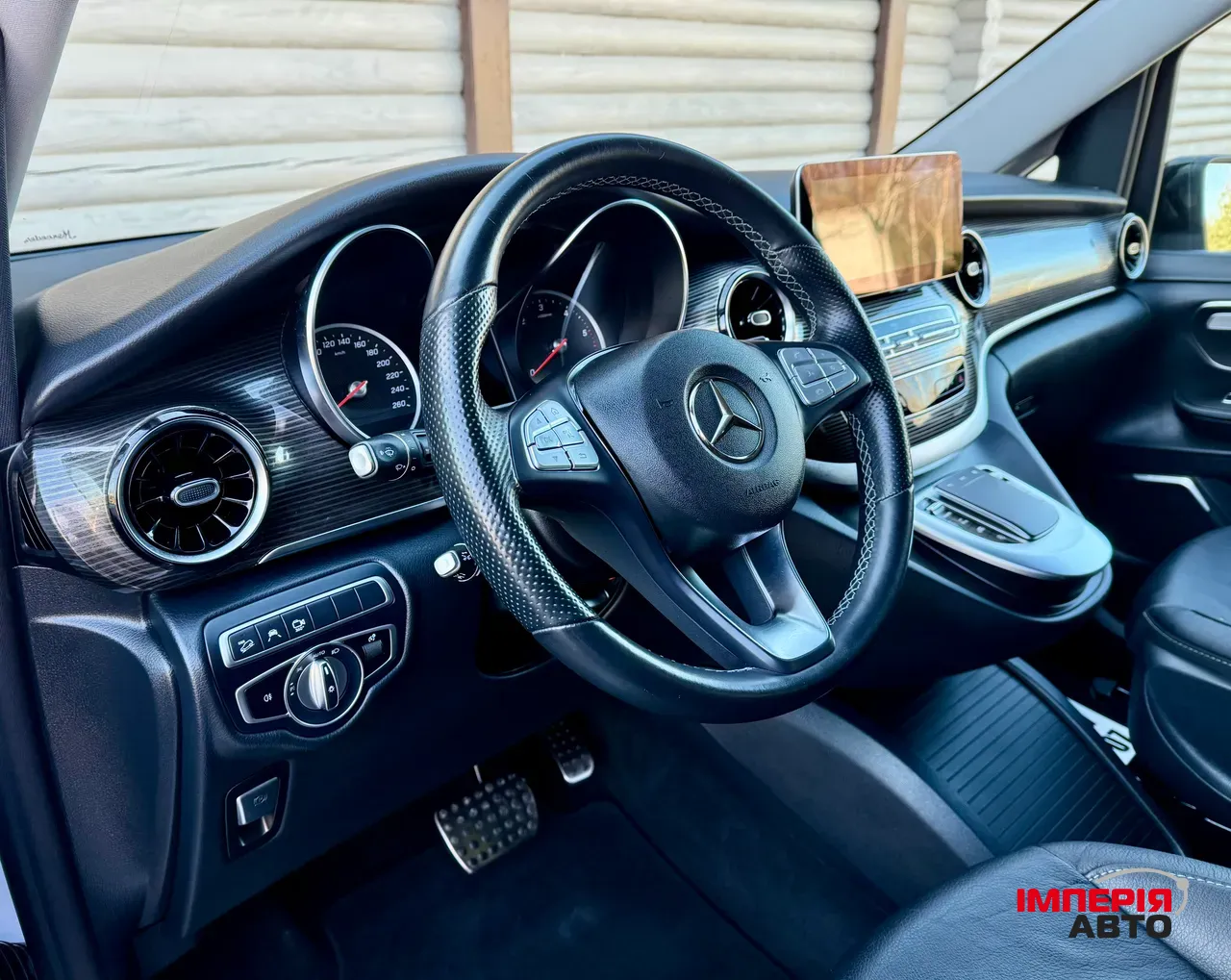 Mercedes-Benz V-Класс - фото 18