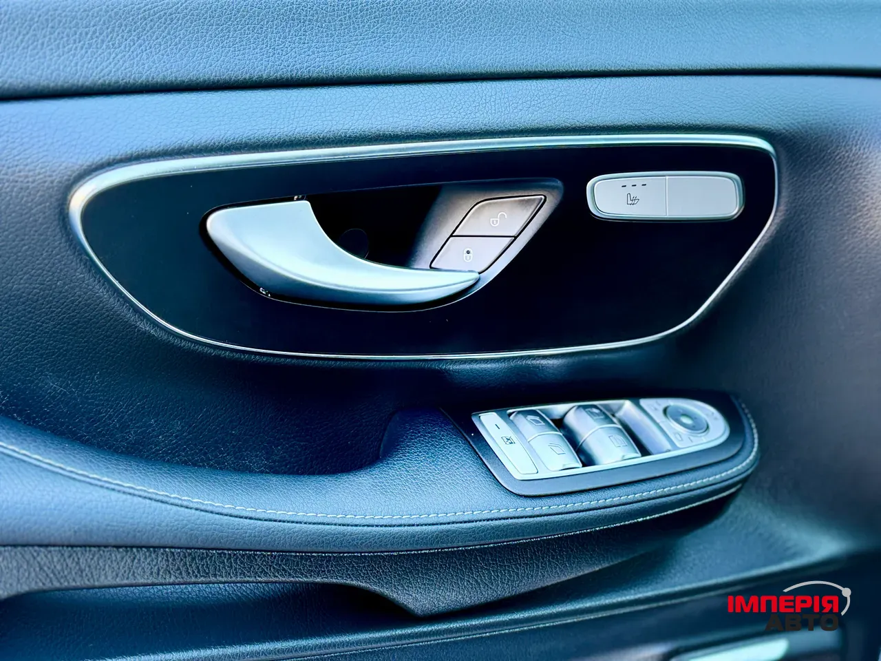 Mercedes-Benz V-Класс - фото 39