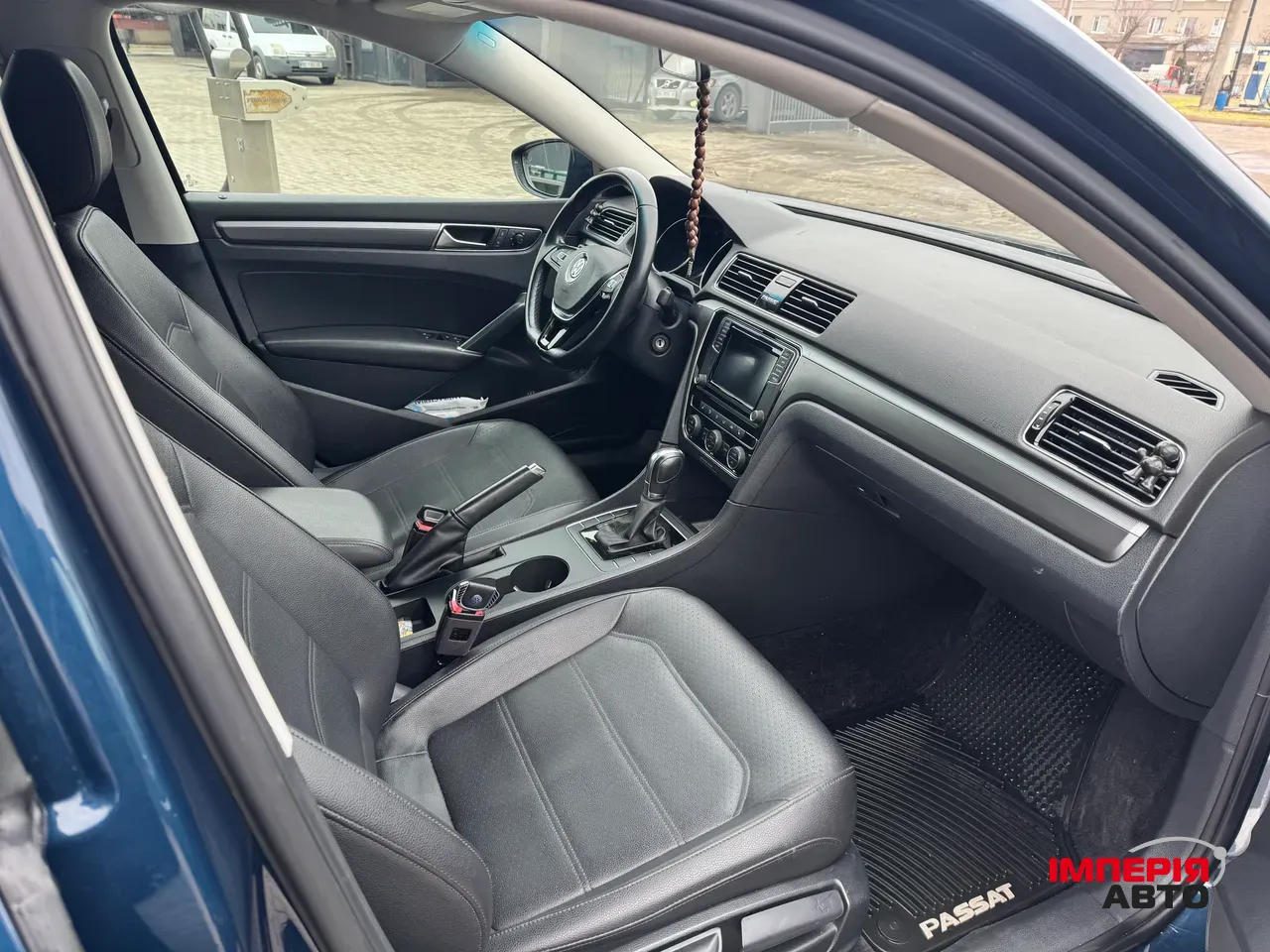 Volkswagen Passat - фото 7