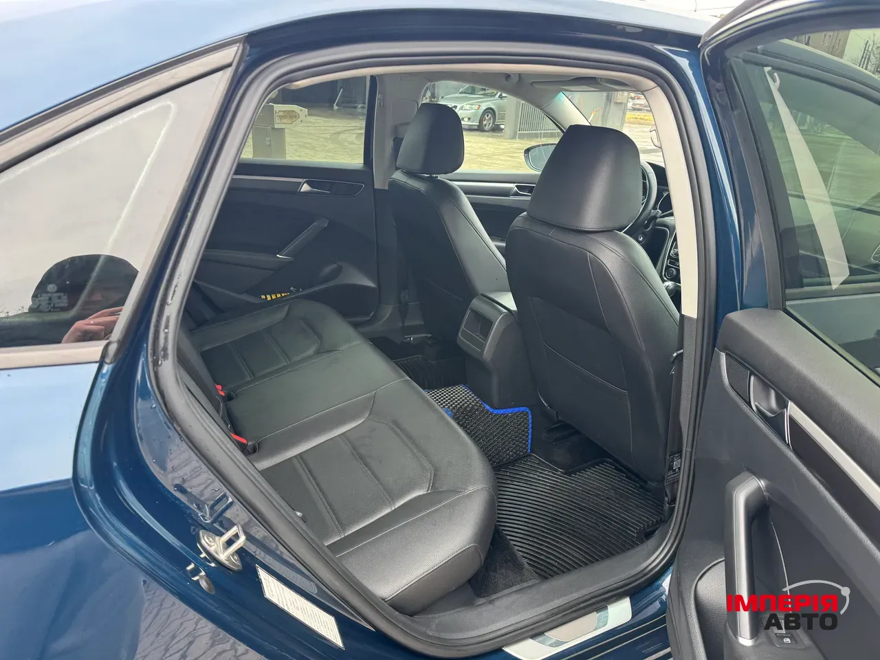 Volkswagen Passat - фото 9