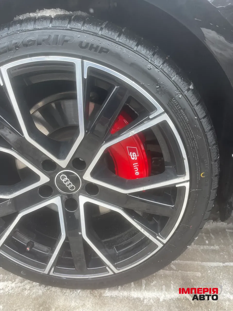 Audi A4 - фото 19