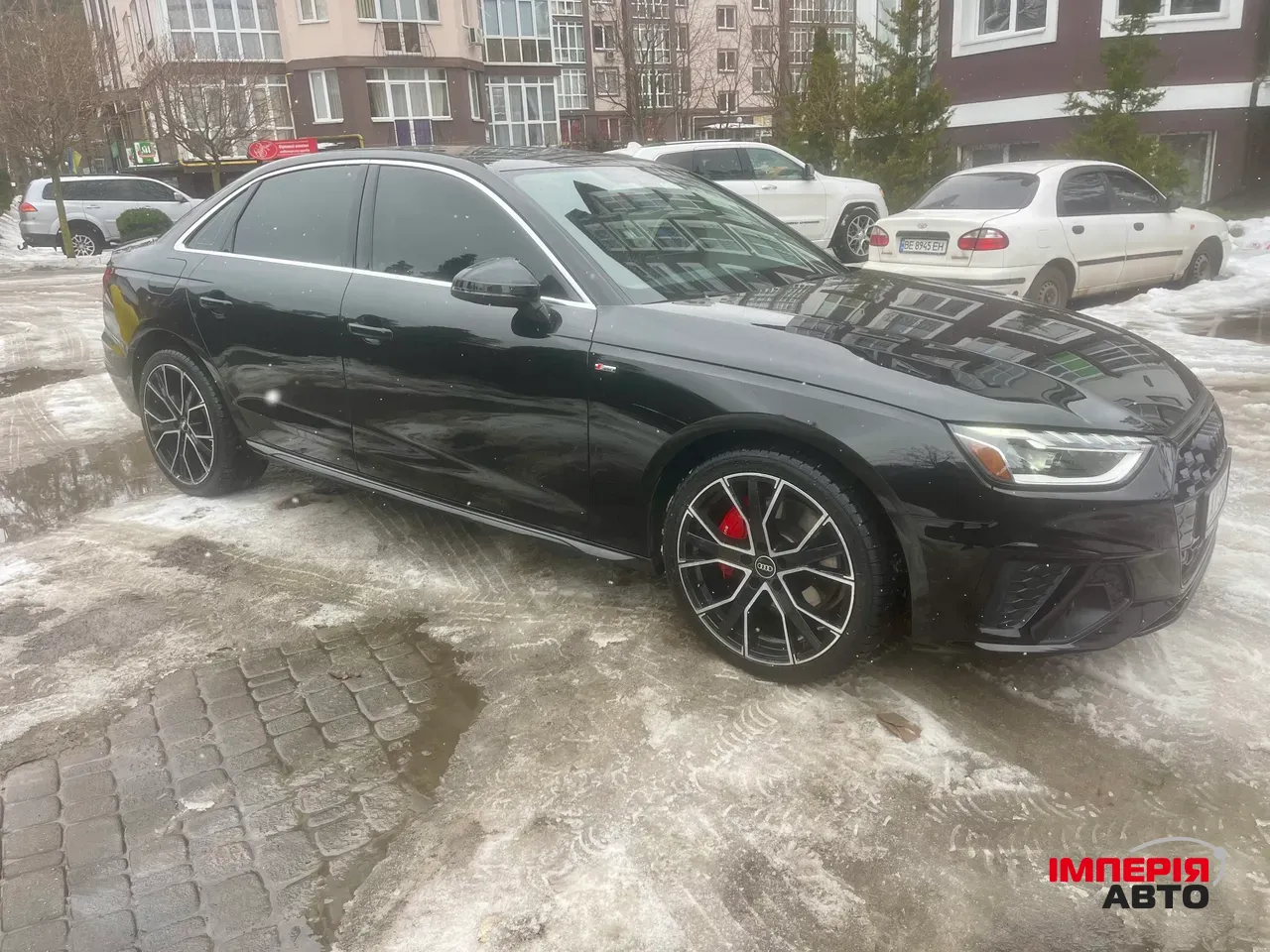 Audi A4 - фото 42